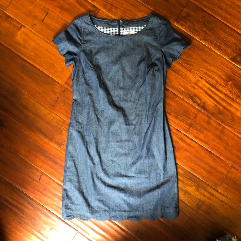 Vineyard vines denim chambray dress